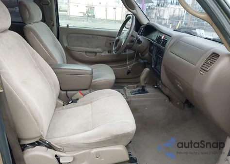 2004 Toyota Tacoma Prerunner from USA, damaged, VIN 5TEGM92N94Z437498